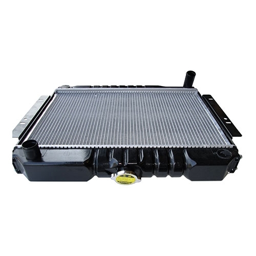 3 Core Radiator  Fits  76-86 CJ with 6 or 8 Cylinder